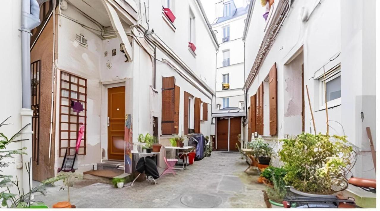 Very Cosy Flat Center Of Montmartre Appartement Parijs
