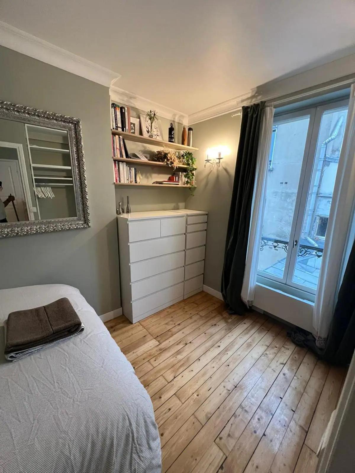 Appartement Very Cosy Flat Center Of Montmartre Parijs